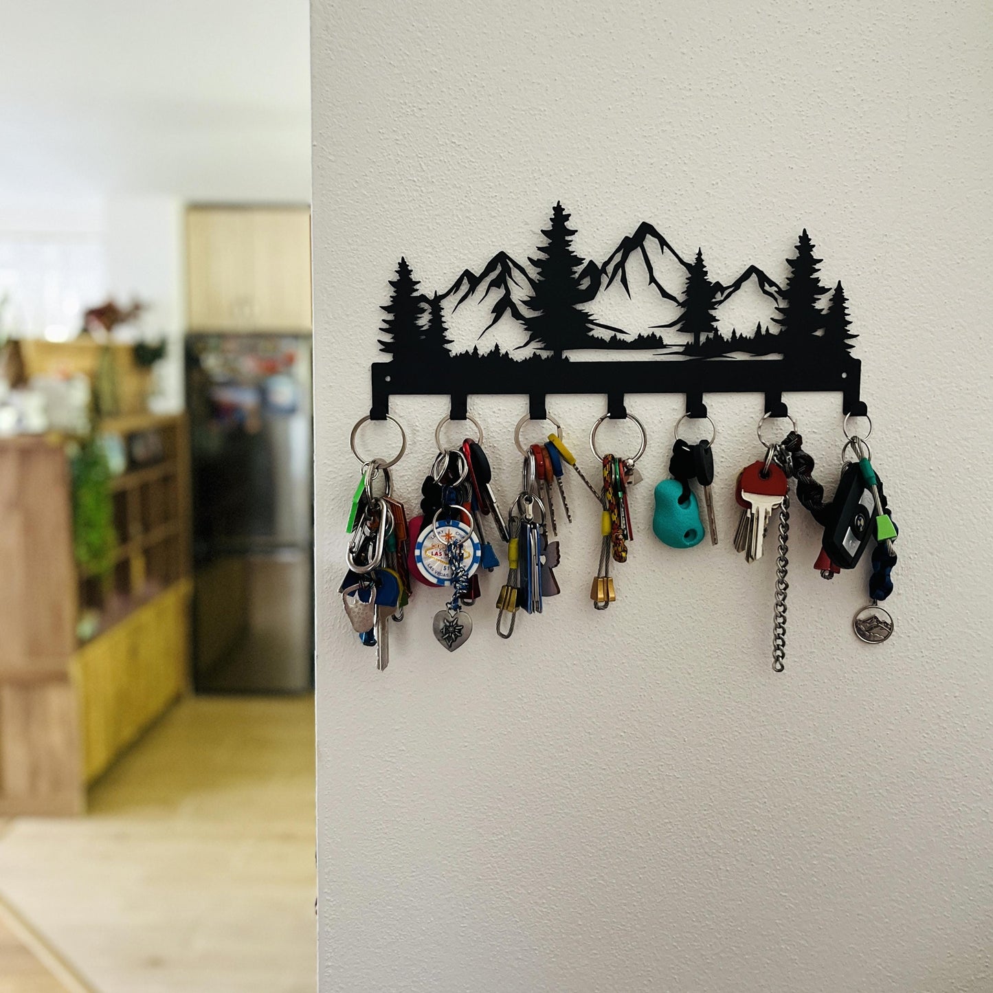 Metal Mountain Key Holder Gift for Hikers and Climbers