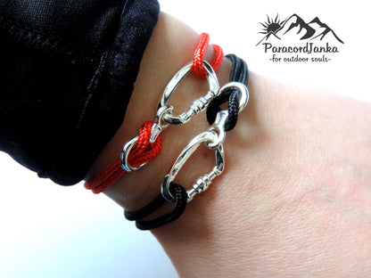 Paracord Climbing Bracelet with Carabiner: Adjustable Mountaineering Jewelry
