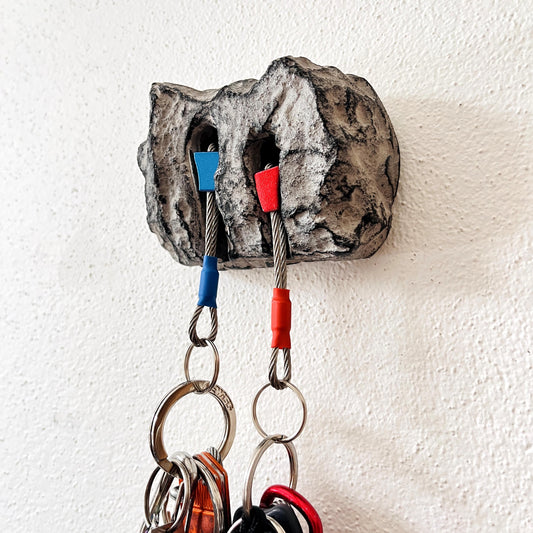 Climbing keyholder gift