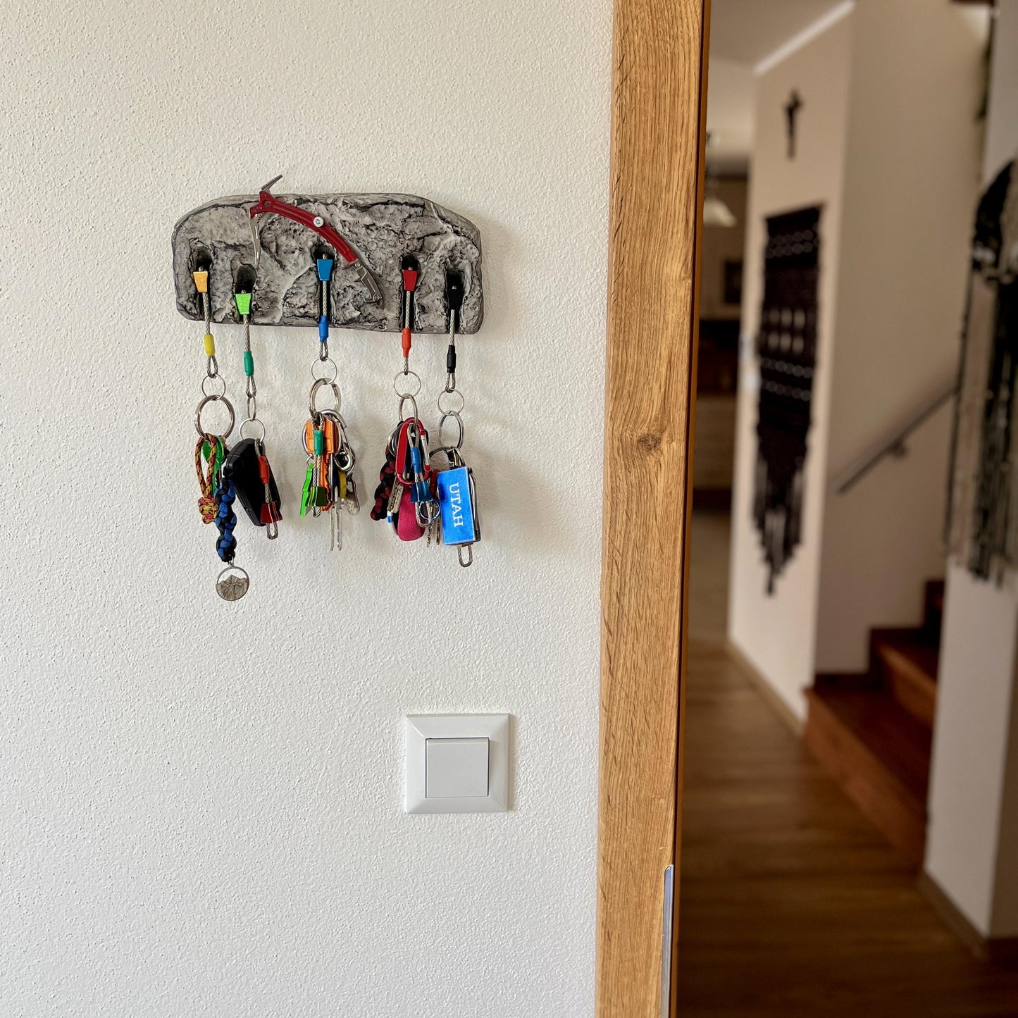 Climbing, Ice Axe Keyholder for Climbers - 5 keys version