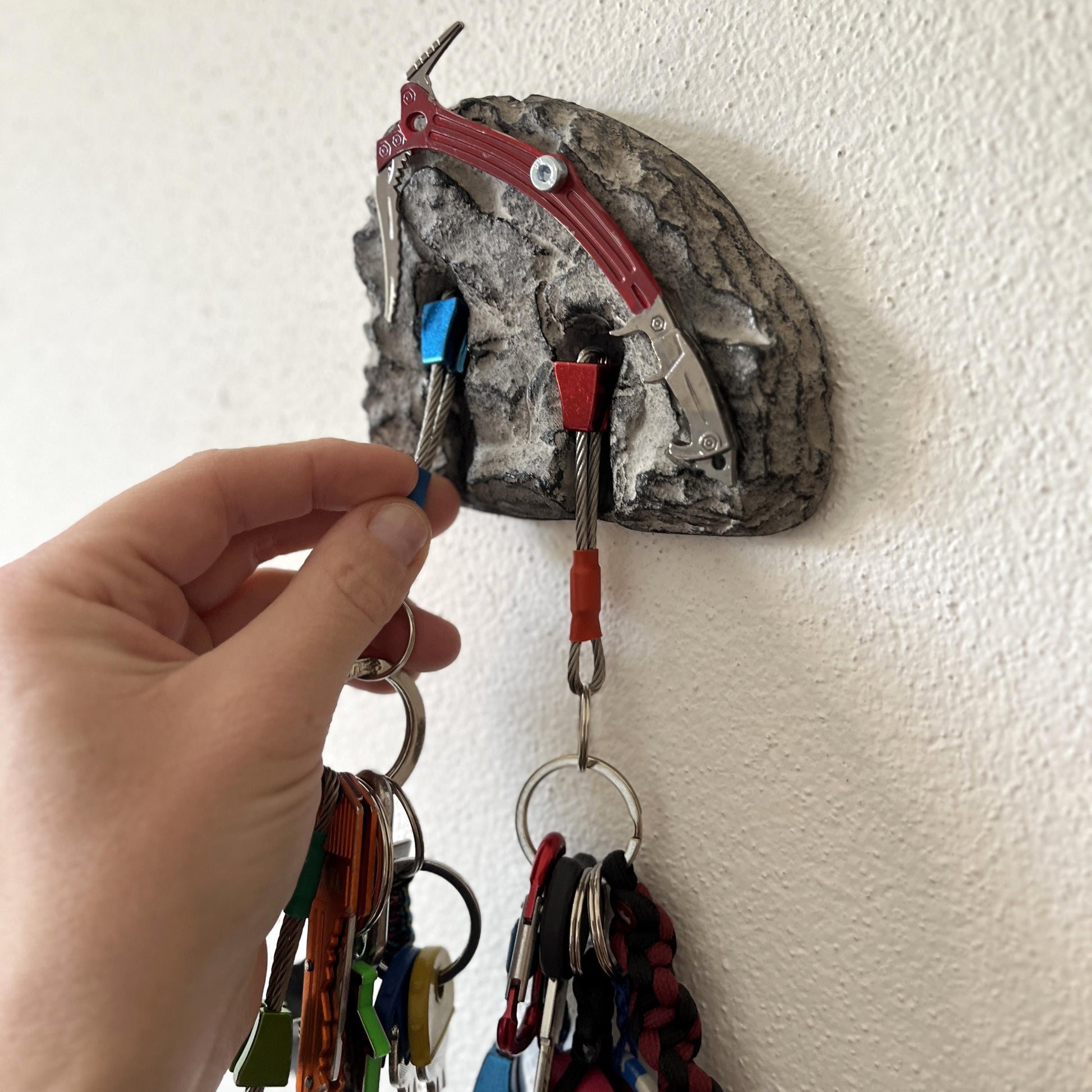 Ice Axe Keyholder for Climbers - 2 keys version
