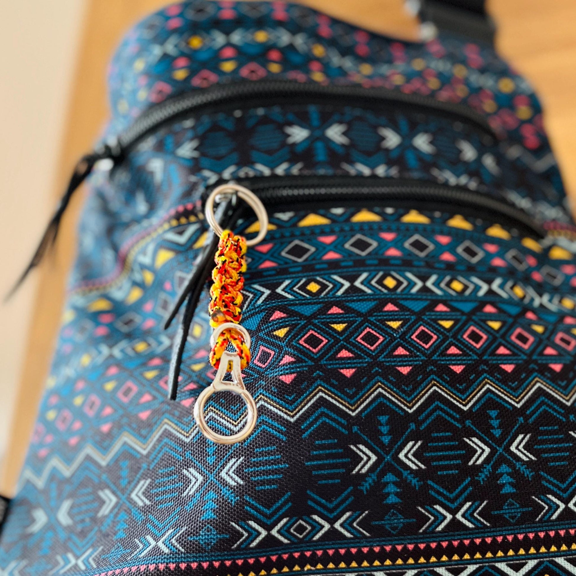 Climbing Figure 8 Keychain Gift