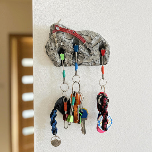 Ice Axe Climbing Keyholder - 3 keys version