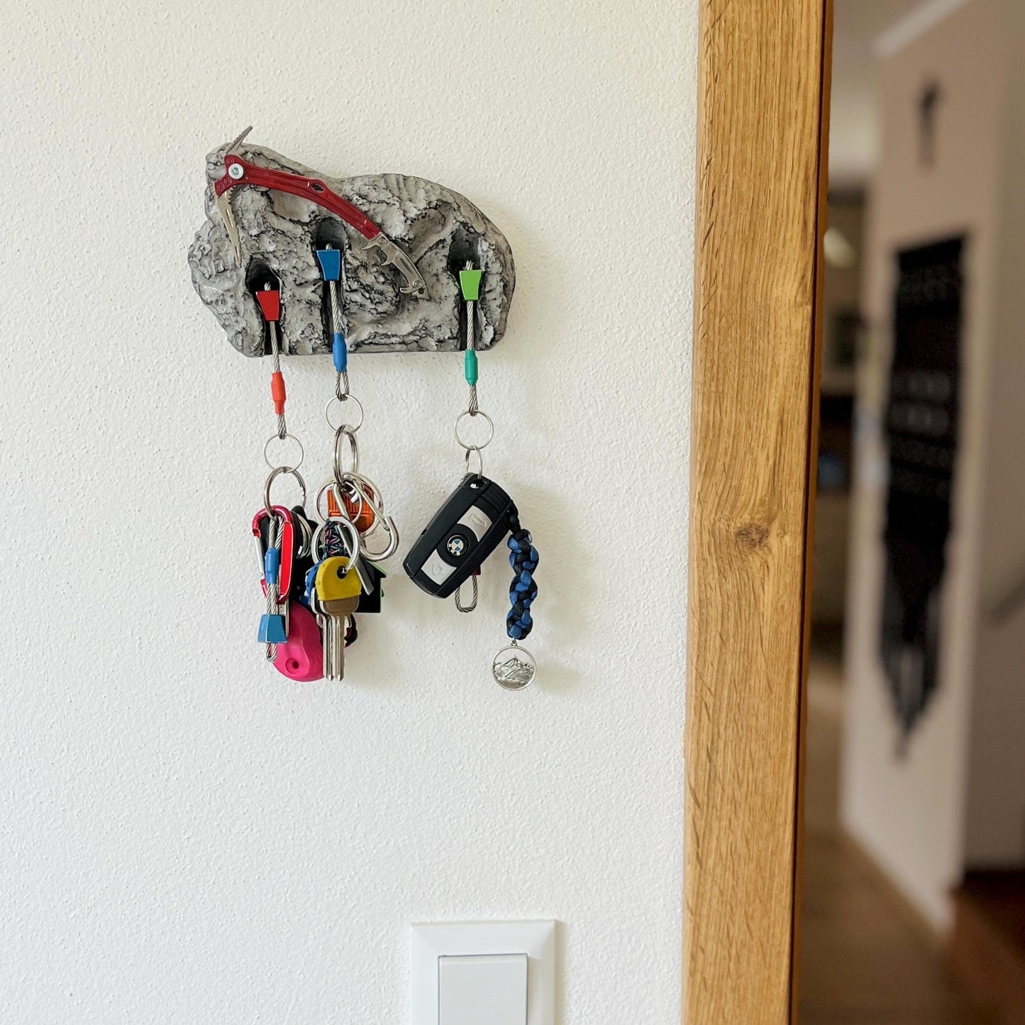 Ice Axe Climbing Keyholder - 3 keys version