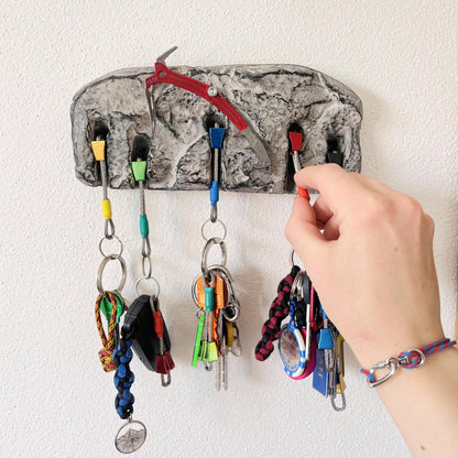 Ice Axe Climbing Keyholder - 5 keys version