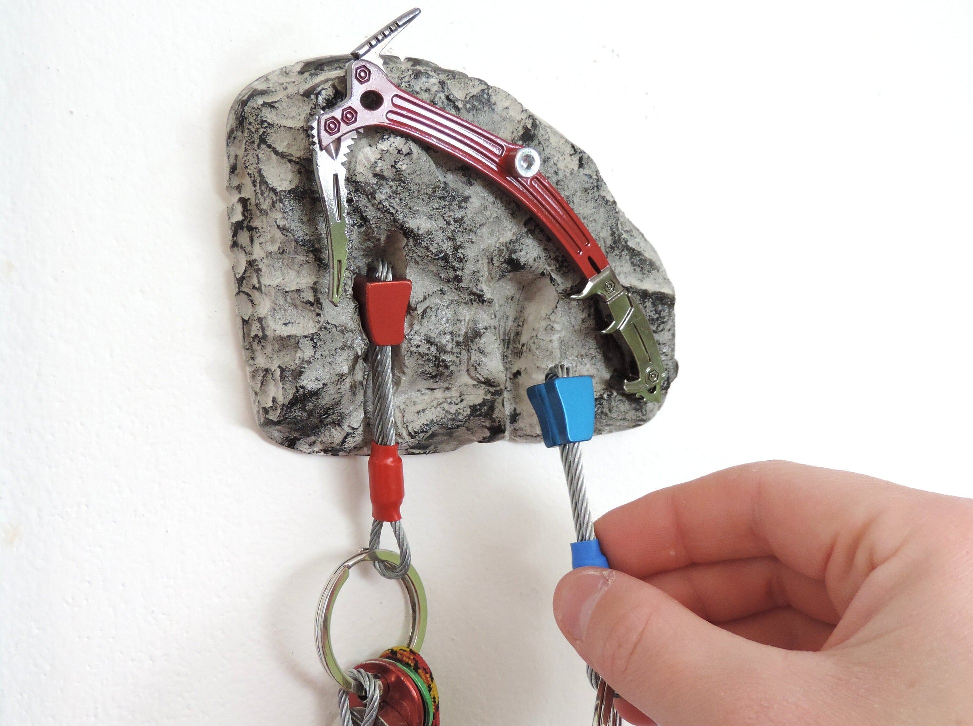 Ice Axe Keyholder for Climbers - 2 keys version