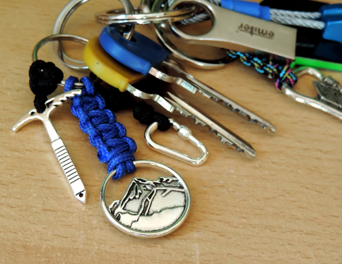 Hiking Keychain, Gift for Mountain Lovers, Climbing Jewelry