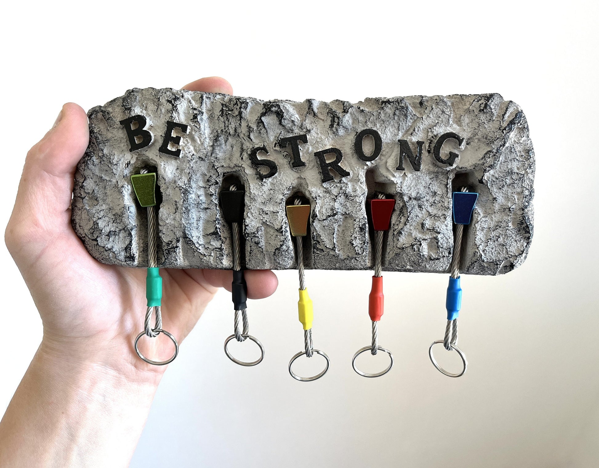 Be Strong Climbing Keyholder - 5 keys version