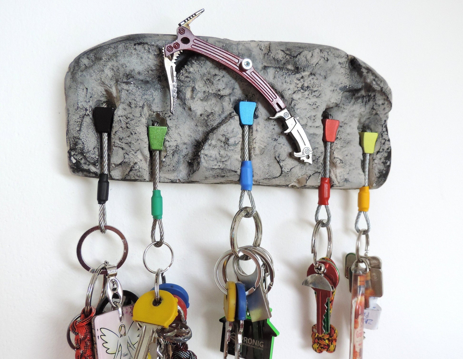 Climbing, Ice Axe Keyholder for Climbers - 5 keys version